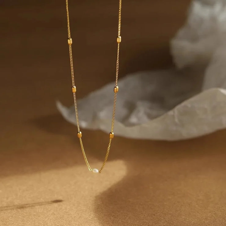 Dazzling Pearl Pendant Necklace